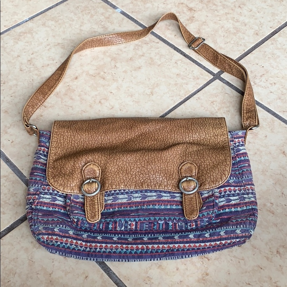Cross body purse